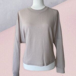 Paper Crane Sweater Women’s Size M Crew Neck long Sleeve Lightweight Tops